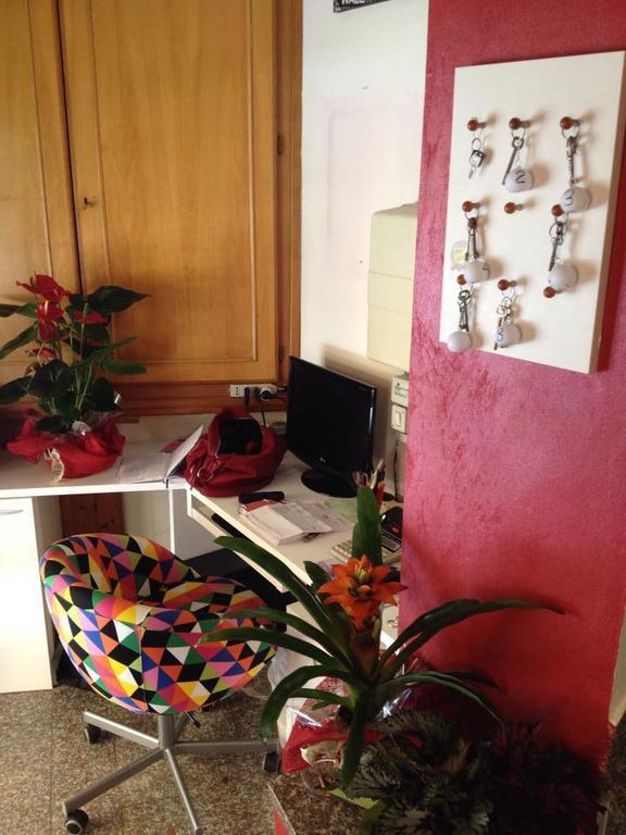 Il Gatto E La Volpe Hotel Gambassi Terme Buitenkant foto