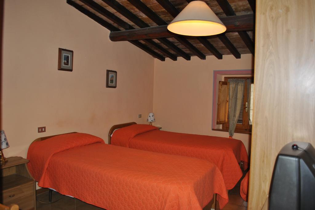 Il Gatto E La Volpe Hotel Gambassi Terme Kamer foto